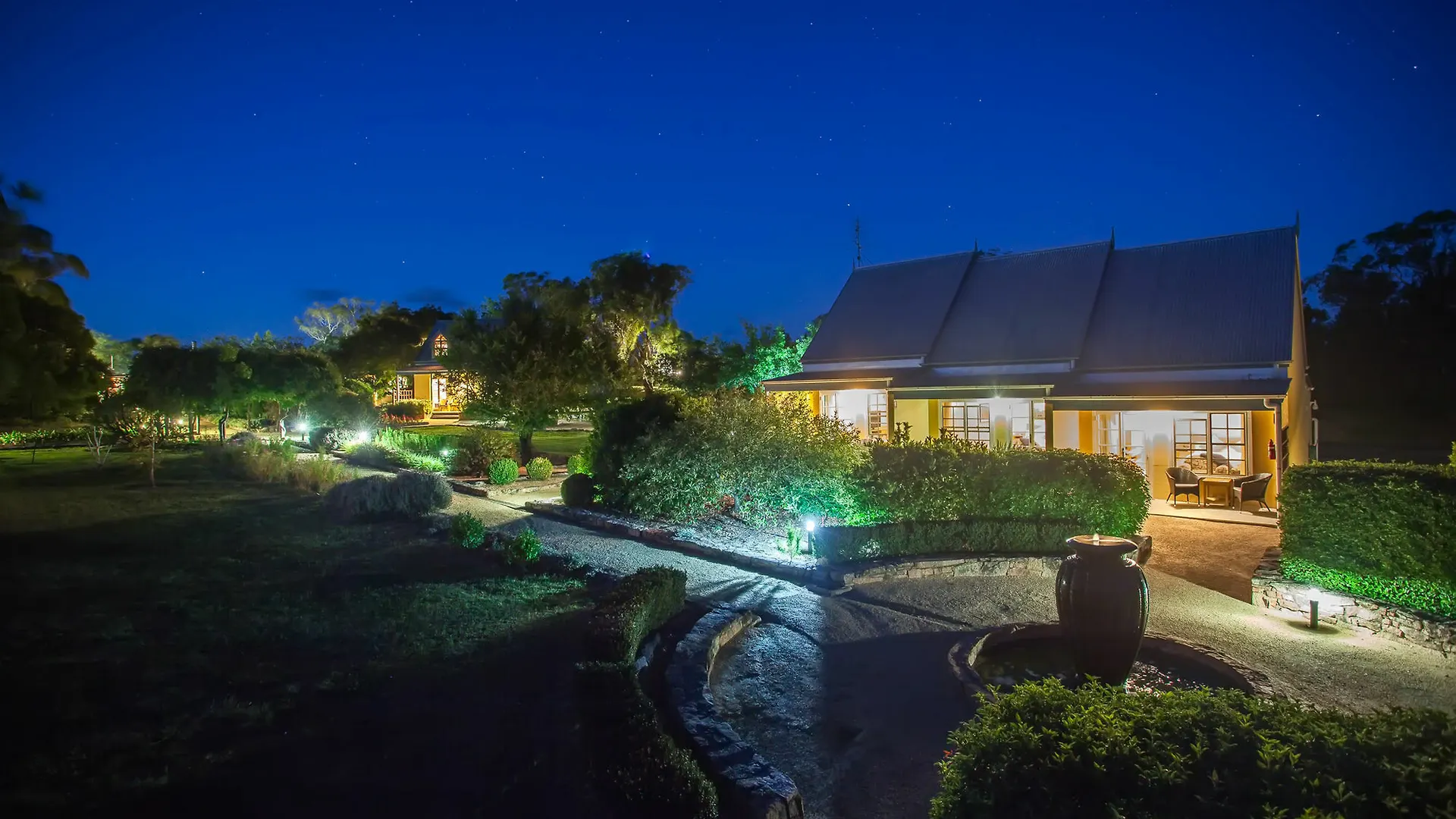 Vineyard Cottages Ballandean Hotel